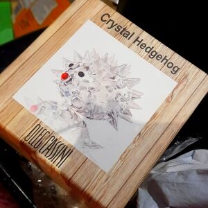 AUTHENTIC OLEH CASSINI HEDGEHOG large figurine boxed